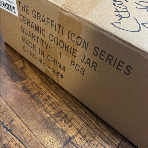 Stussy Cookie Stash Jar Art Decor Ceramic White Piece Limited Edition-Rare NWT - Picture 16 of 16